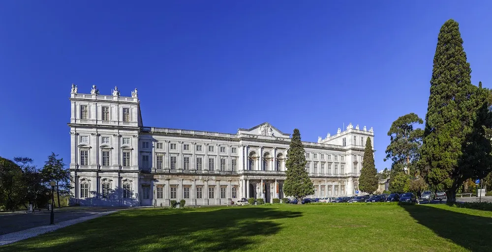 Palacio da ajuda