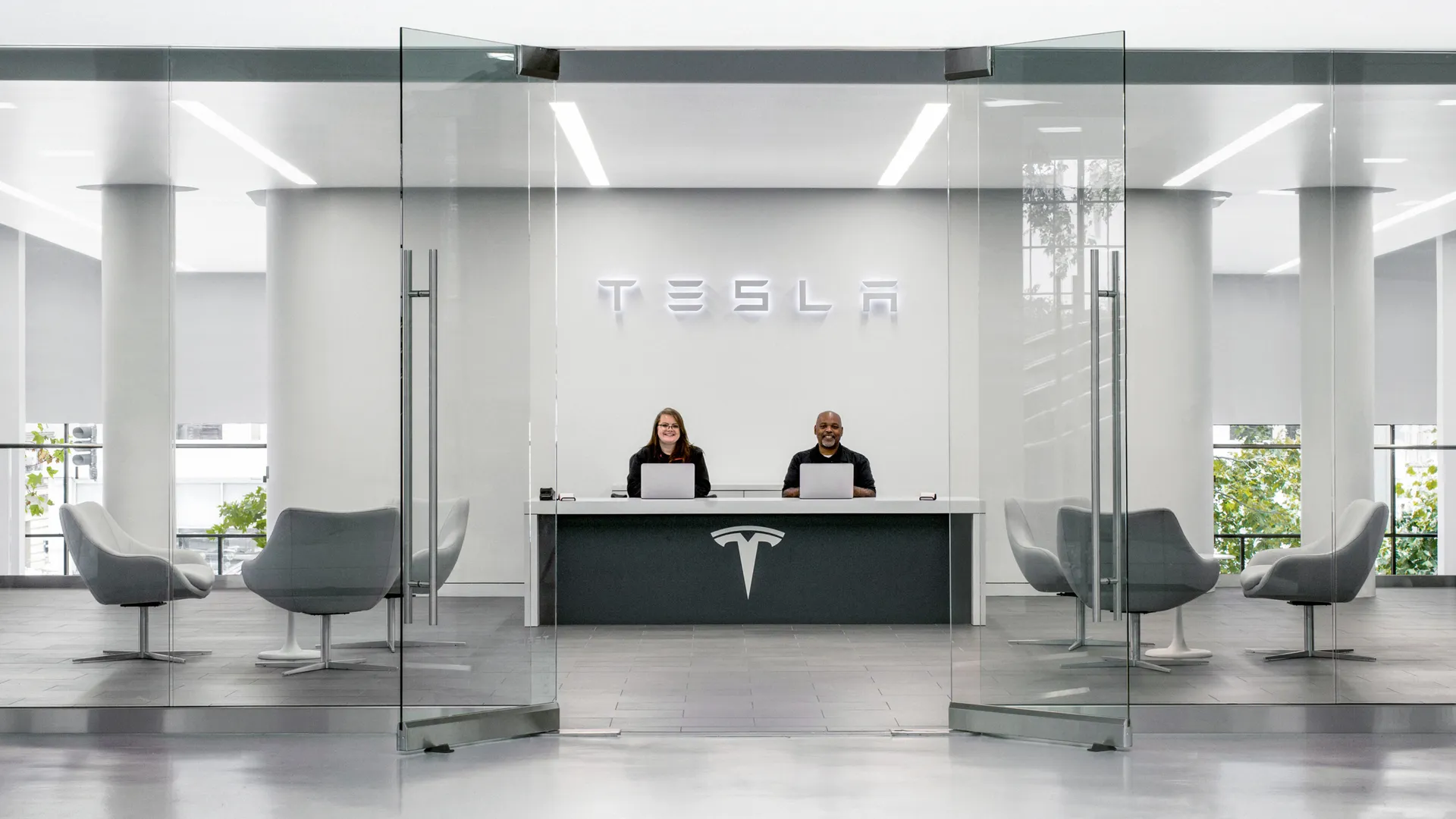 Tesla Center Em Leiria