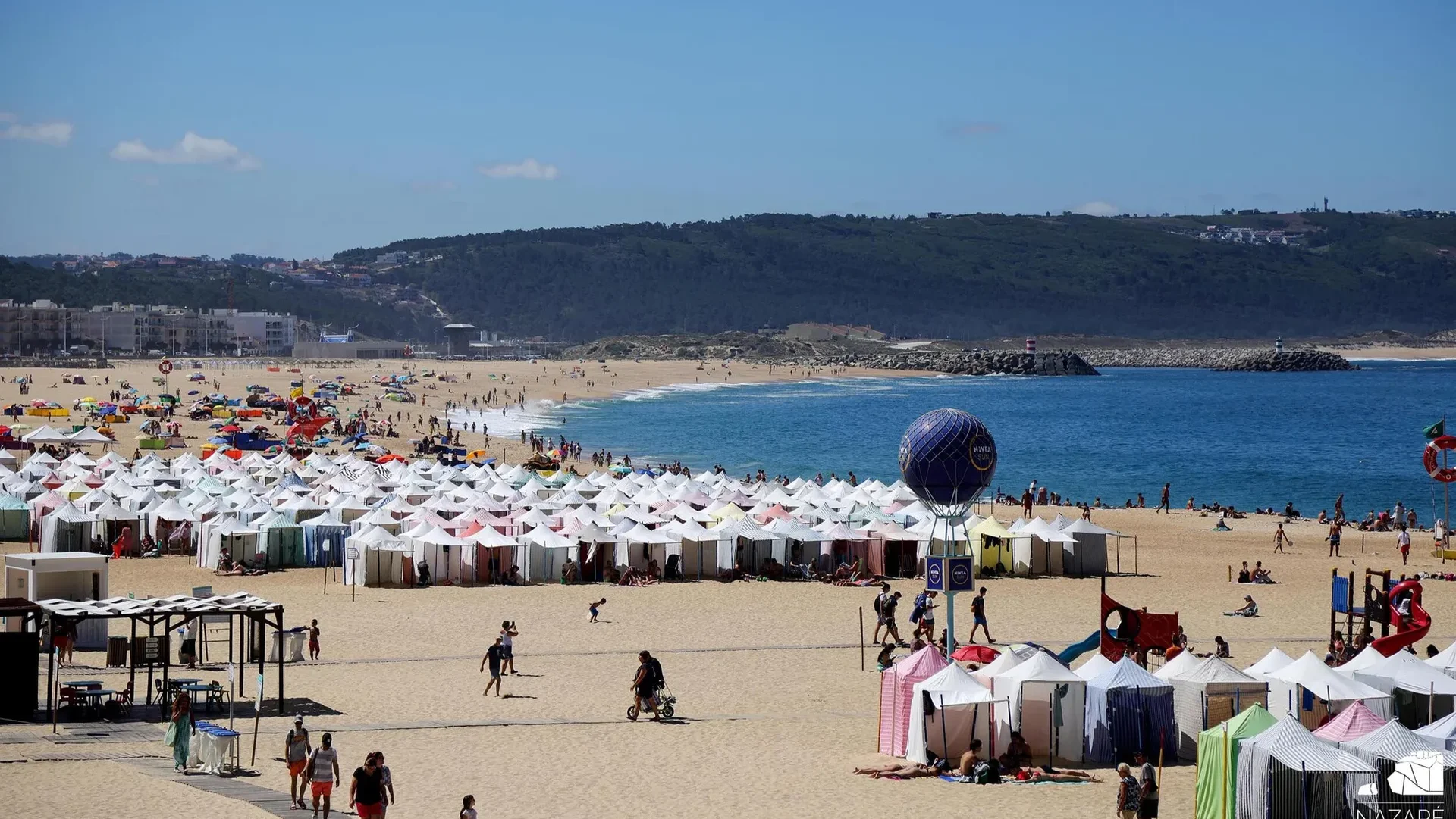 P20 Praia Da Nazaré Diario De Leiria