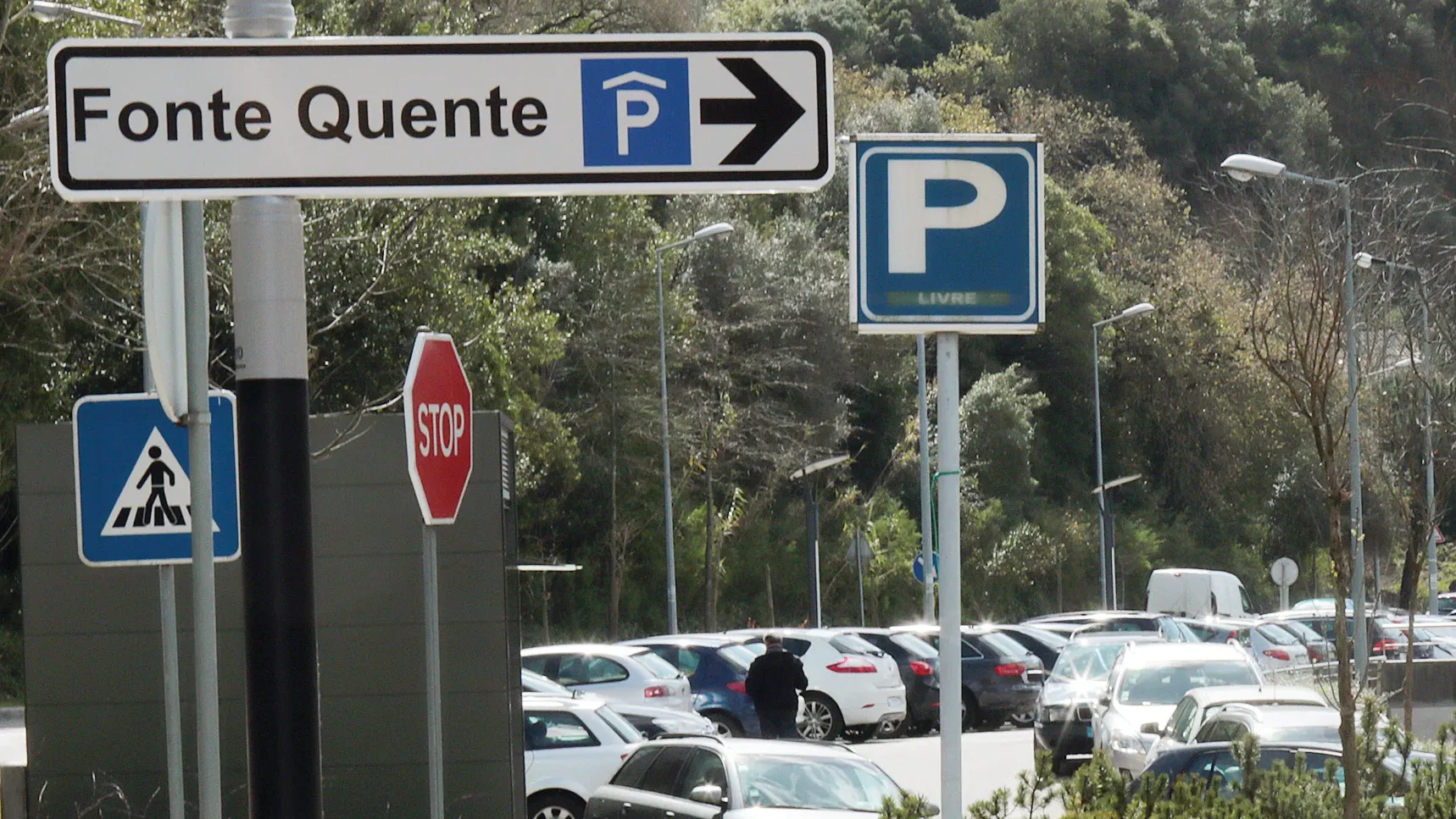 P2 Parque De Estacionamento Da Fonte Quente