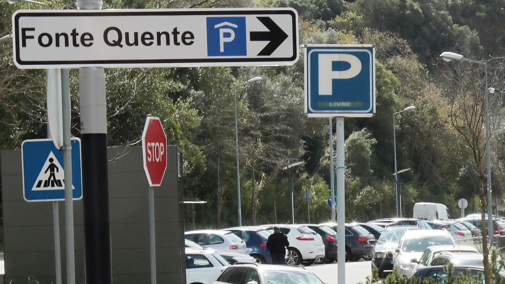 P2 Parque De Estacionamento Da Fonte Quente