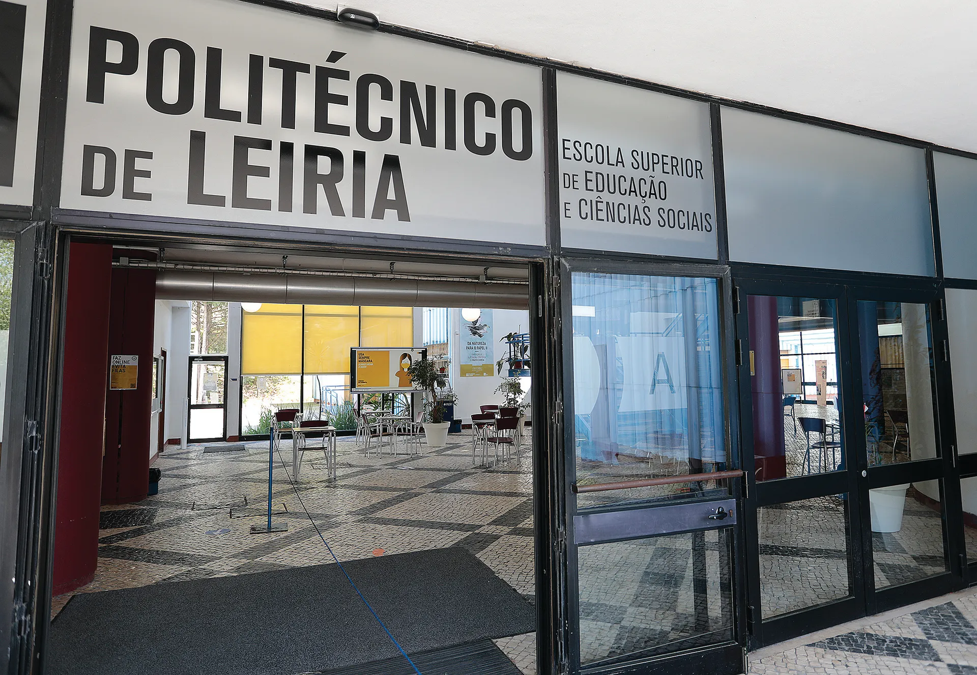 P3 Esecs Politecnico Leiria Lfc3323