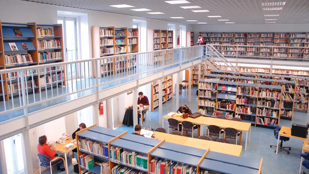 P2 Biblioteca Municipal De Leiria